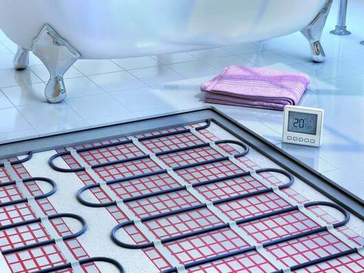 электрический теплый пол уложен в плиточный клей